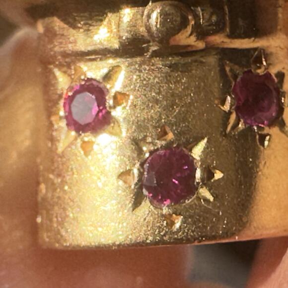 French Rabbit Heart Magician Hat 18K Yellow Gold Ruby Charm Pendant - Picture 3 of 16